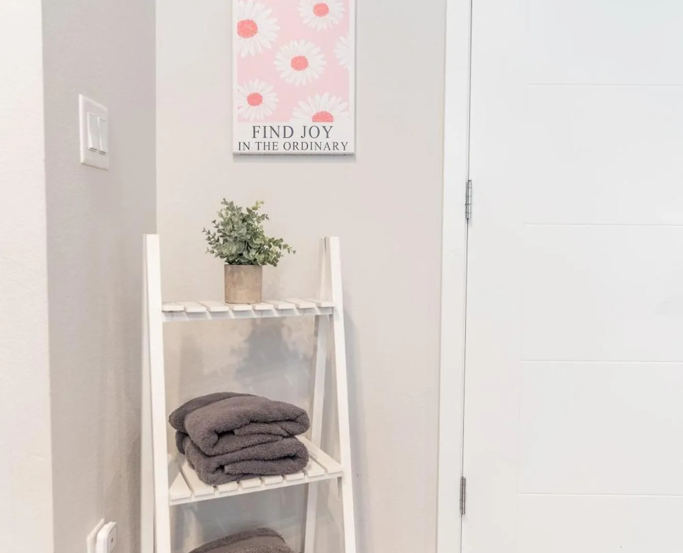 Walkable Apt Next To Restaurants, Bars, And Shops! Portland