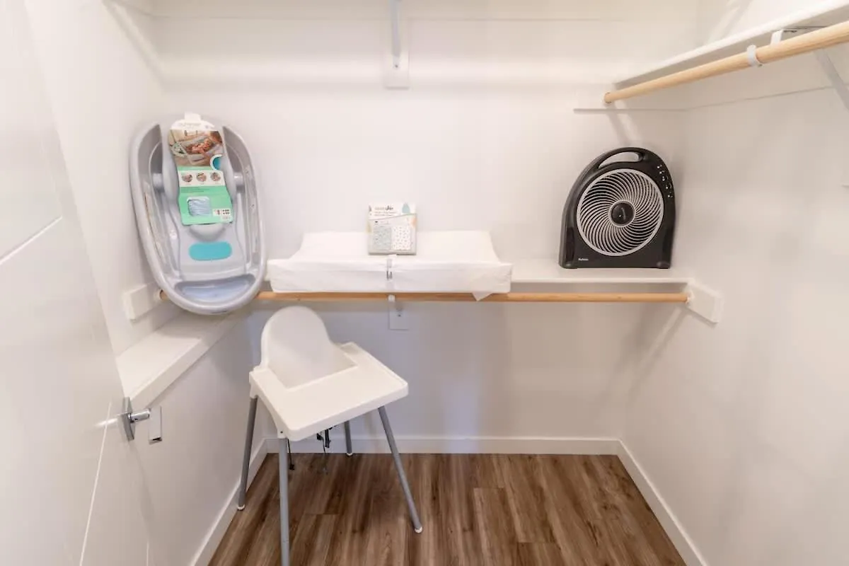 Walkable Apt Next To Restaurants, Bars, And Shops! Portland United States